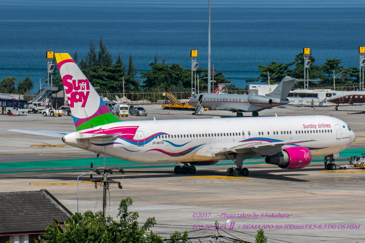 Tga380800's tweet photo. Airline:Sunday Airlines
Aircraft:B767-300ER
Locations:HKT
Date:27/12/2016
Remarks:
#SundayAirlines #サンデーエアラインズ
#Boeing #B767 #B767300ER
#HKT #PhuketInternationalAirport #プーケット国際空港 #VTSP
#飛行機好きな人と繋がりたい #飛行機好きな人 #飛行機写真 https://t.co/pHXTk0cwui