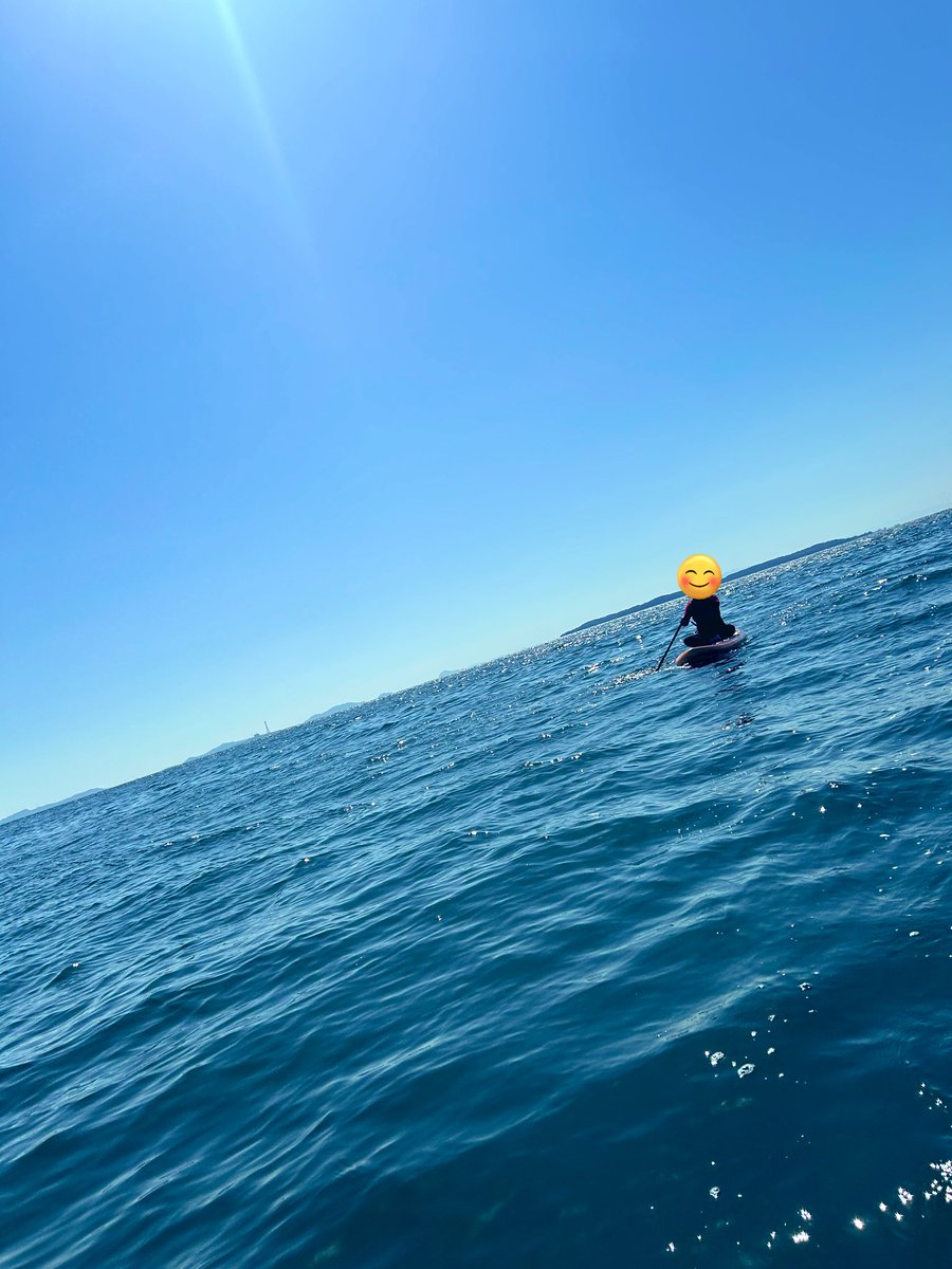 SilVa516_'s tweet photo. まだ寒いけど姉たちとSUP行ってきたー！
やっぱモヤモヤは海行ったら消える☺️ https://t.co/oL7IW7NTxt