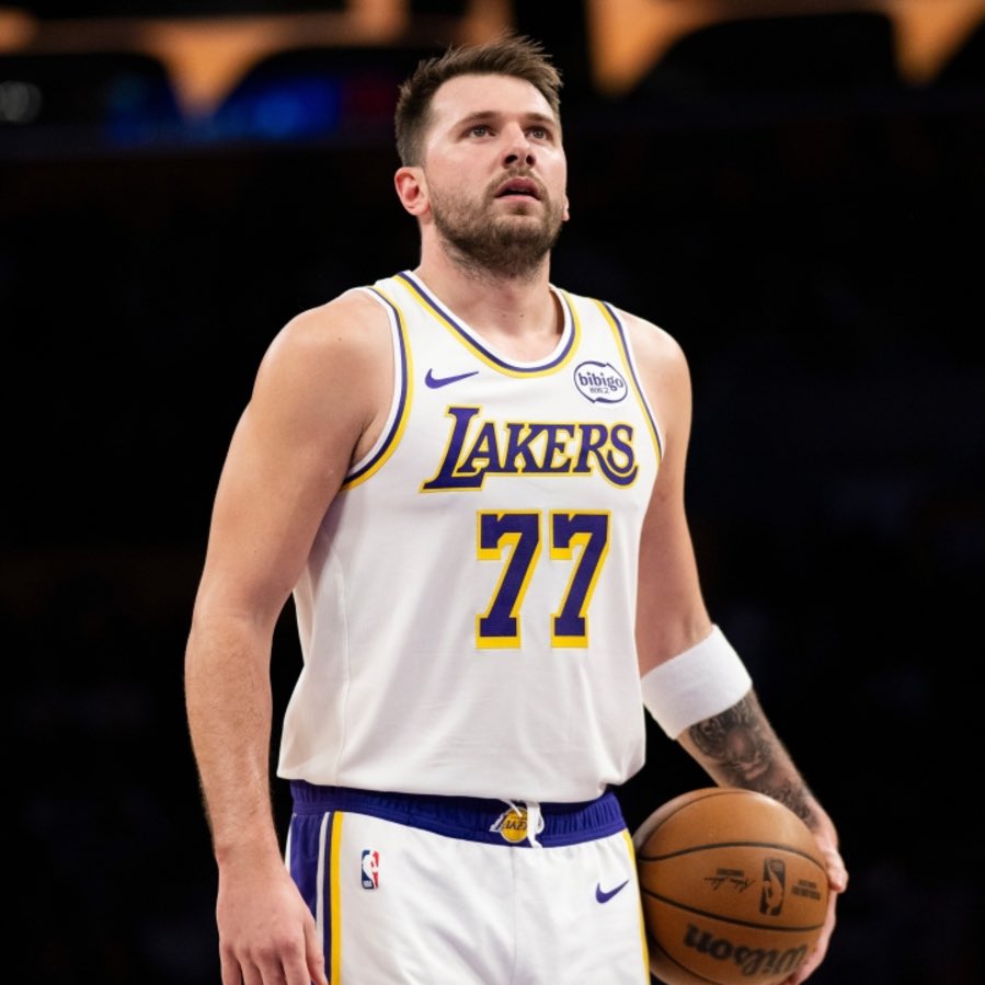 LegionHoops's tweet photo. LUKA DONCIC TONIGHT:

31 POINTS
11 REBOUNDS
11 ASSISTS

🔥🔥🔥 https://t.co/uv0oT9YxeR