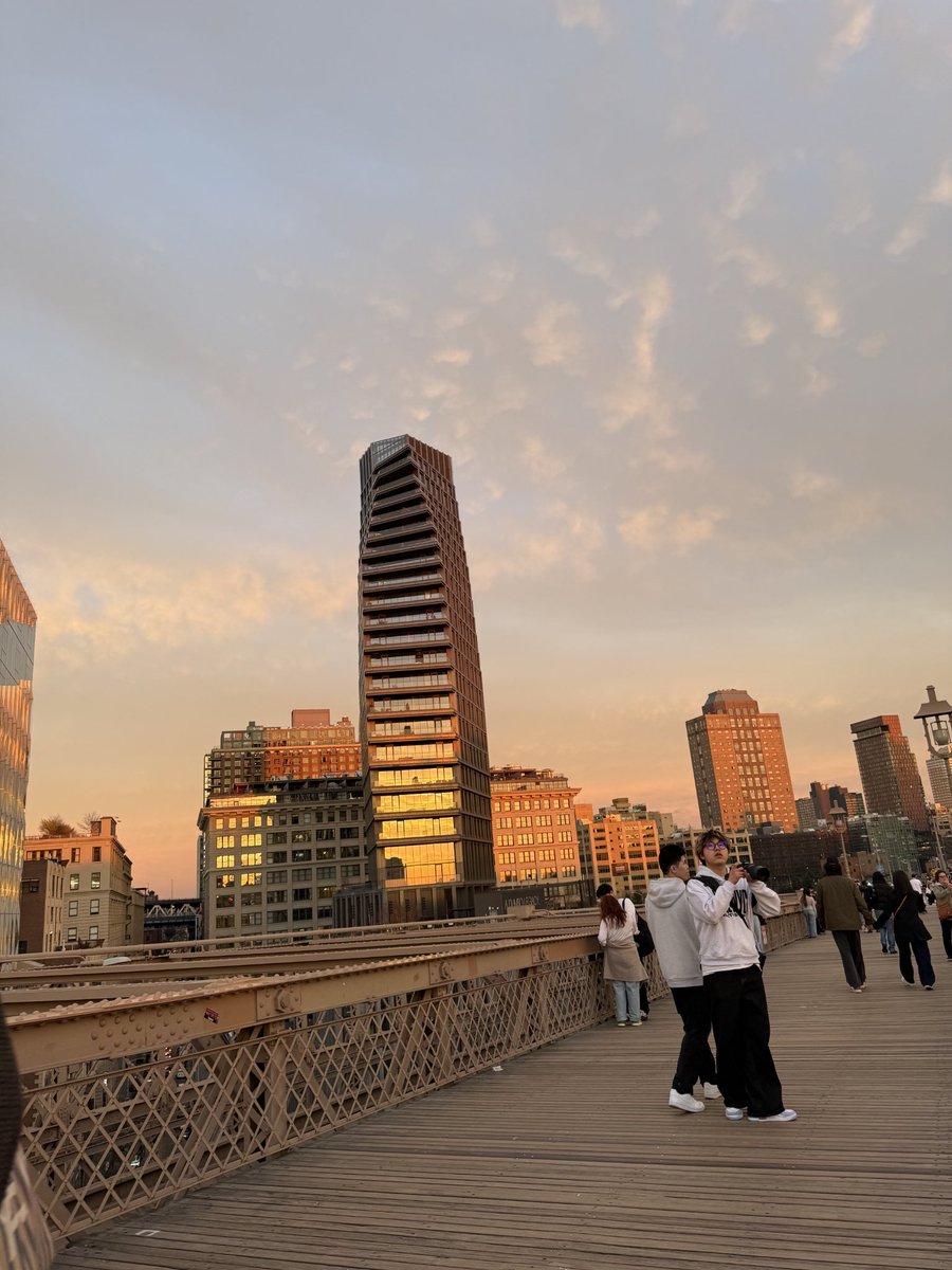 John R. Ross tweet media