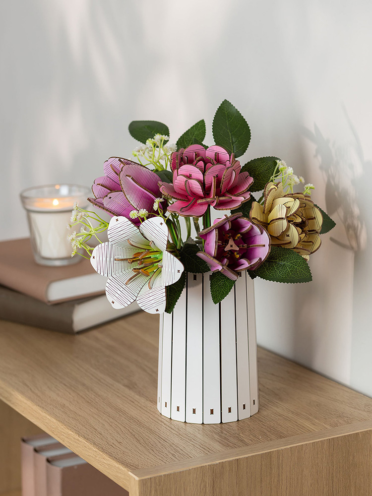 輸入新製品（ドイツレベル社）】 香りが豊かな木製の花