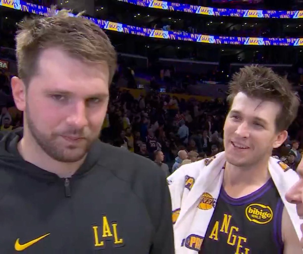 LakeShowYo tweet media