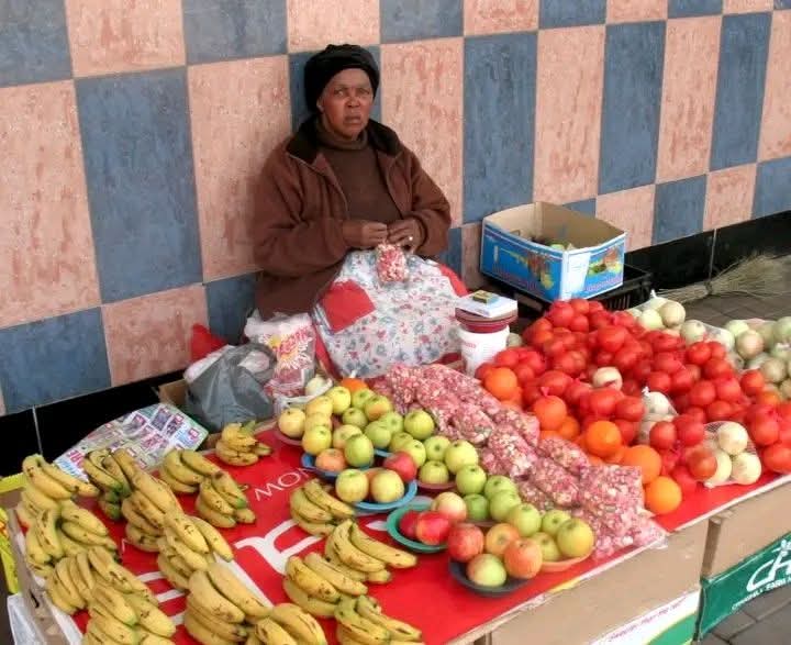 Patriot_S_A's tweet photo. Always choose to buy from them. They don't sell to get rich. They sell to survive. #PutSouthAfricansFirst 🇿🇦 https://t.co/JNpPYR1xs2