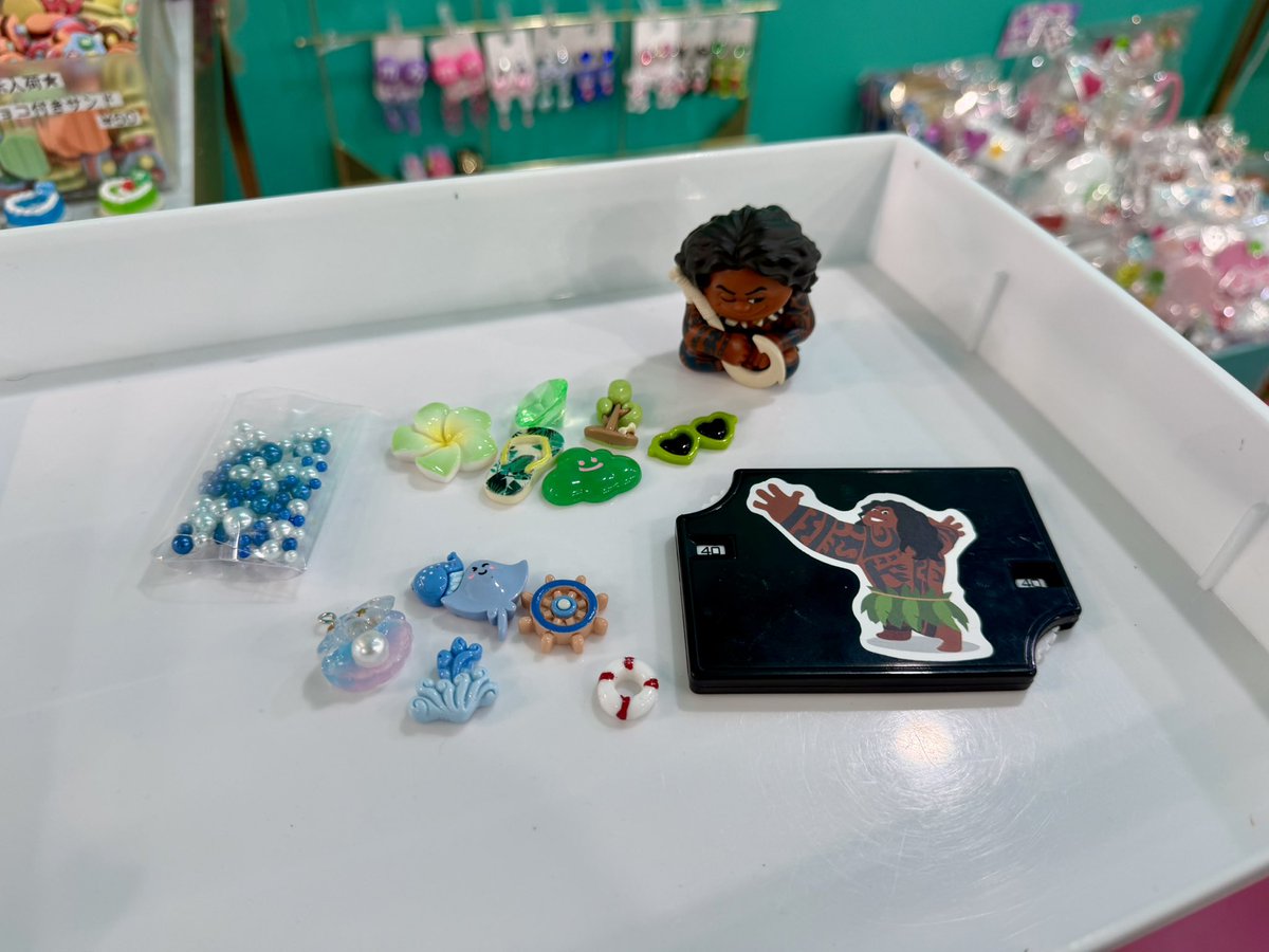 sogeking8810's tweet photo. マウイおしゃれしようぜ🌺🌴🐠✨
#decopanic https://t.co/Vs5P7ctIxP