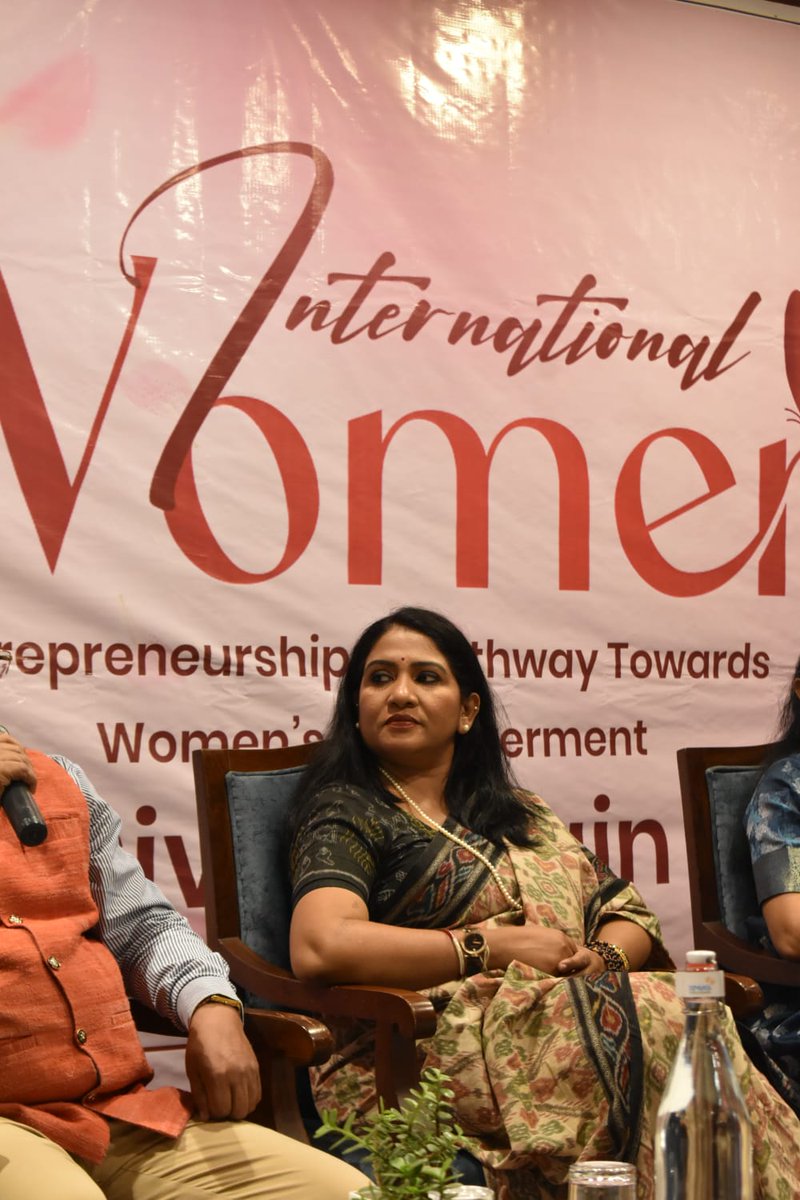 ଇତିଶ୍ରୀ Itishree tweet media