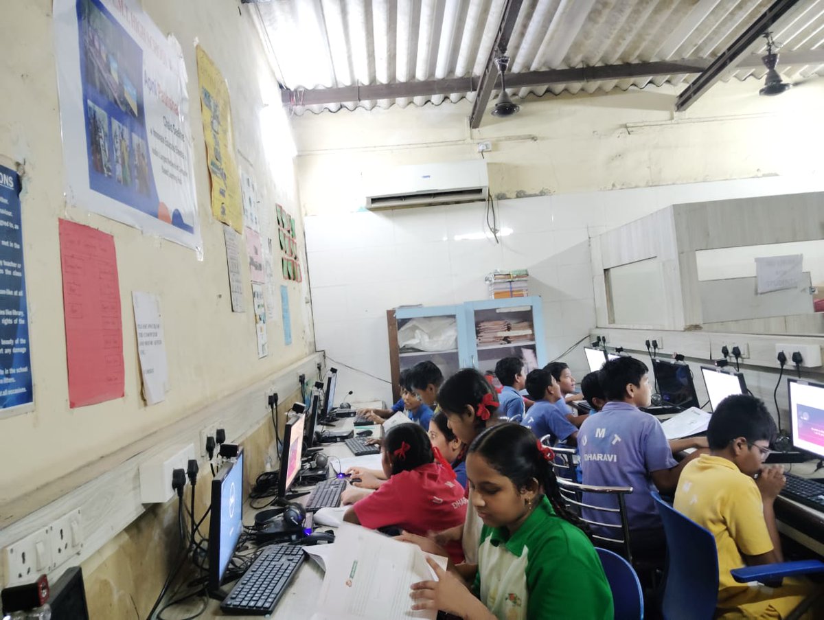 apnipathshalain's tweet image. Empowering young minds through technology! 💻
These students are diving into digital learning, using computers to enhance their skills and knowledge. A big step towards a brighter, tech-driven future! 🌟📚

#DigitalLearning #TechEducation #EmpowerStudents #ApniPathshala
