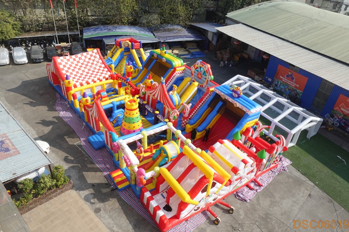 Slilytoys0927's tweet image. New Designed Carnival Inflatable Funcity Game with Dry Slide for Kids #inflatable #funcity #castle #slide #bouncy #obstaclecouse
Whatsapp: +8613113312502
Email：saler3@lilytoys.com