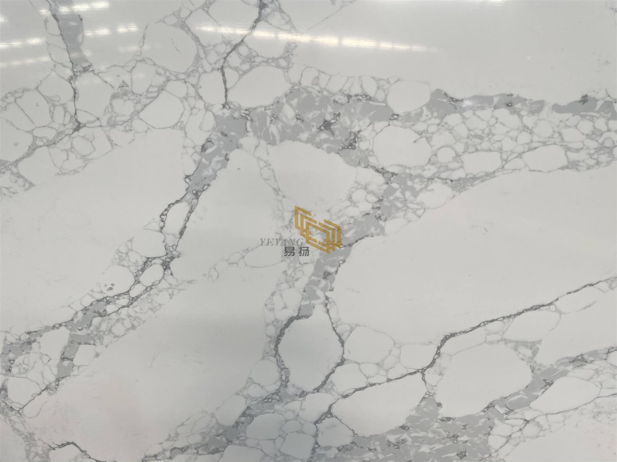 Calacatta white quartz with striking grey veins.
If you want to import quartz at wholesale price, pls feel free to contact us.
#quartzslabs #quartzcountertop #quartzsupplier #quartzfactory