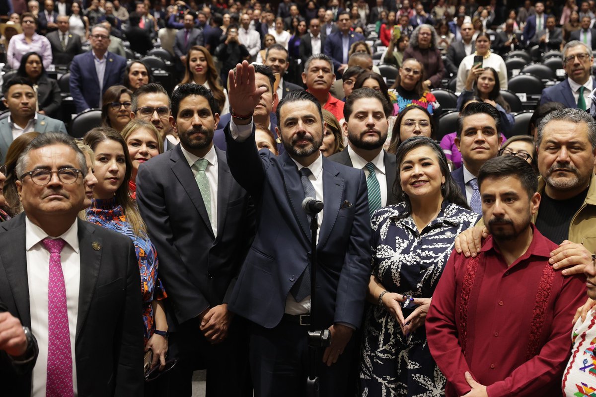 Cámara de Diputados designó a Aureliano Hernández Palacios como titular de la Auditoría Superior de la Federación (ASF) para el periodo 2026-2034

Conoce más en 👉 tallapolitica.com.mx/camara-de-dipu…