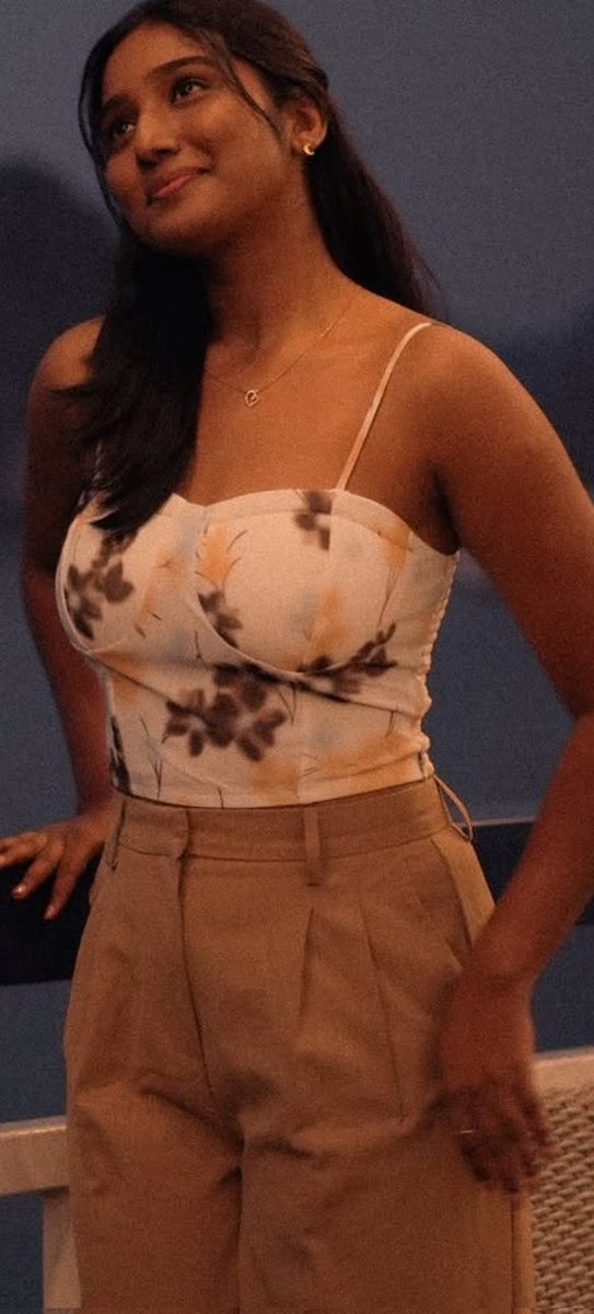 deadkitchen's tweet photo. Andha juicy pussy oluga vittu appadiya poola sorugi ava adi vaiyuru varaikum vittu kathara kathara oothu thalli appadiye tired la irukum bothu😋💦tirupi pottu kundila poola vittu katharavidanum thevdiya mundaya 💋💦 https://t.co/HORipYGArg
