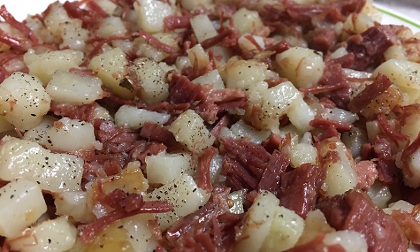 almstedsmarket's tweet image. Hash really is the best way to use up that leftover corned beef brisket.

#hash #cornedbeef #beefhash #breakfast #brunch 
#almstedsmarket #almsteds
