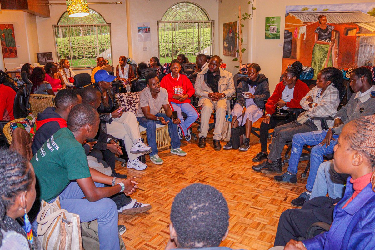 MuemAction Post tweet media