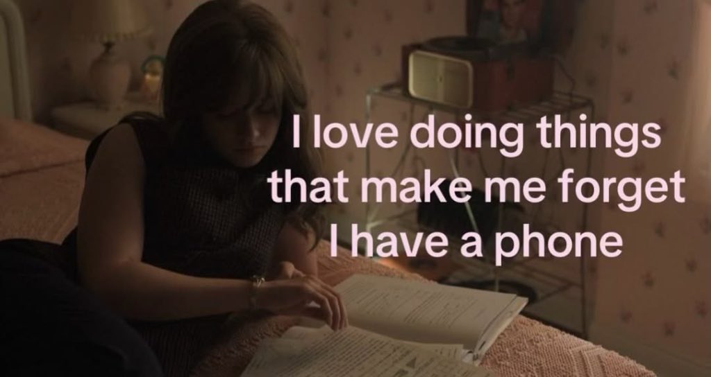 girlsay. tweet media