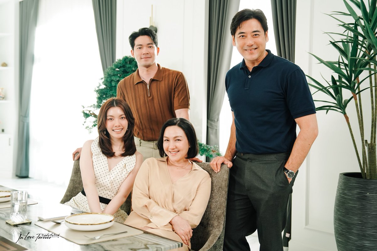 เปิดตัวครอบครัวน้องนีน คุณแม่ติ๊กถูกเลยล่ะ 😆

#วาดฝันวันวิวาห์ #Shootingวาดฝันวันวิวาห์
#LingOrm #หลิงออม‌