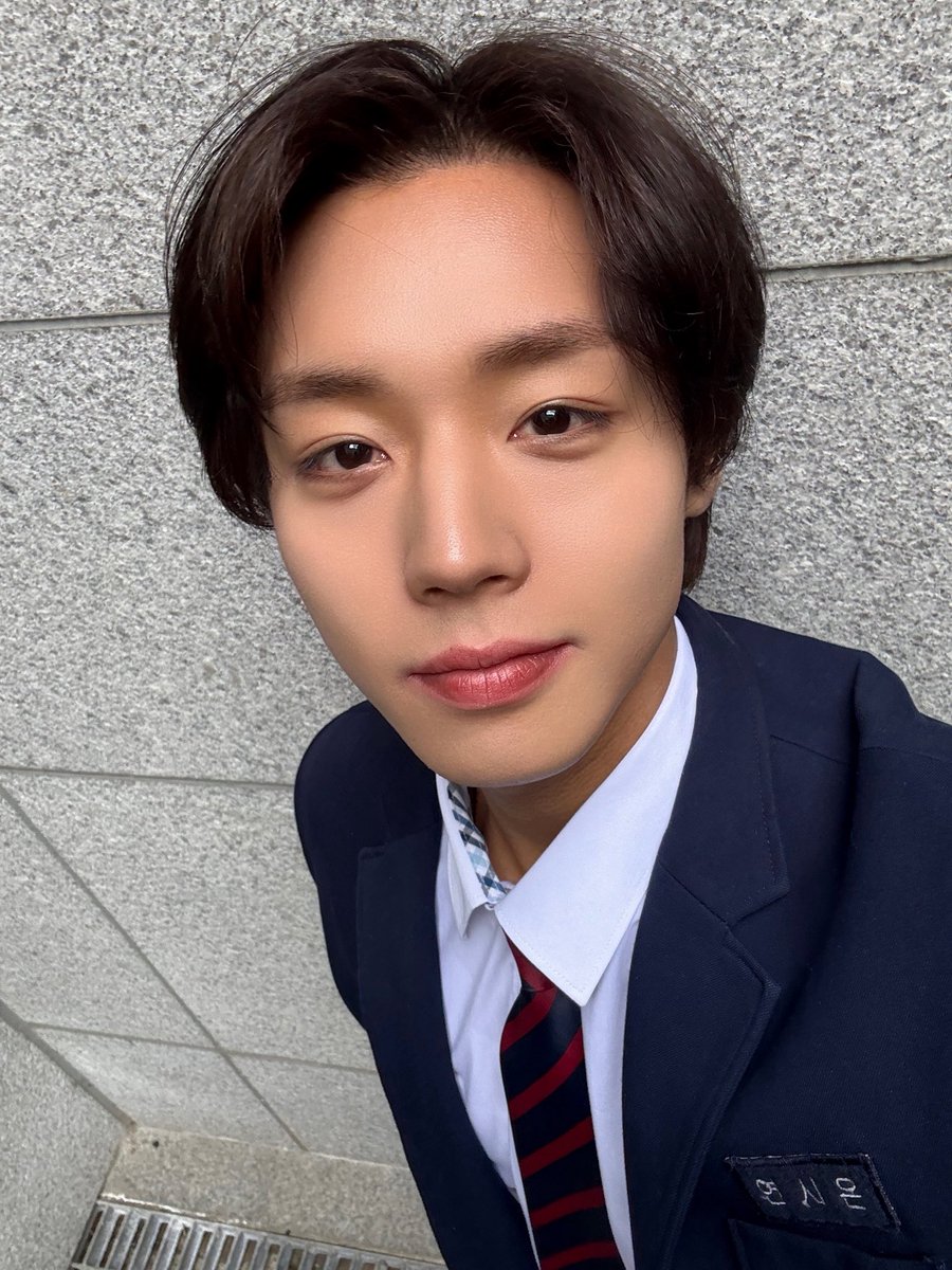 YY엔터테인먼트 tweet media