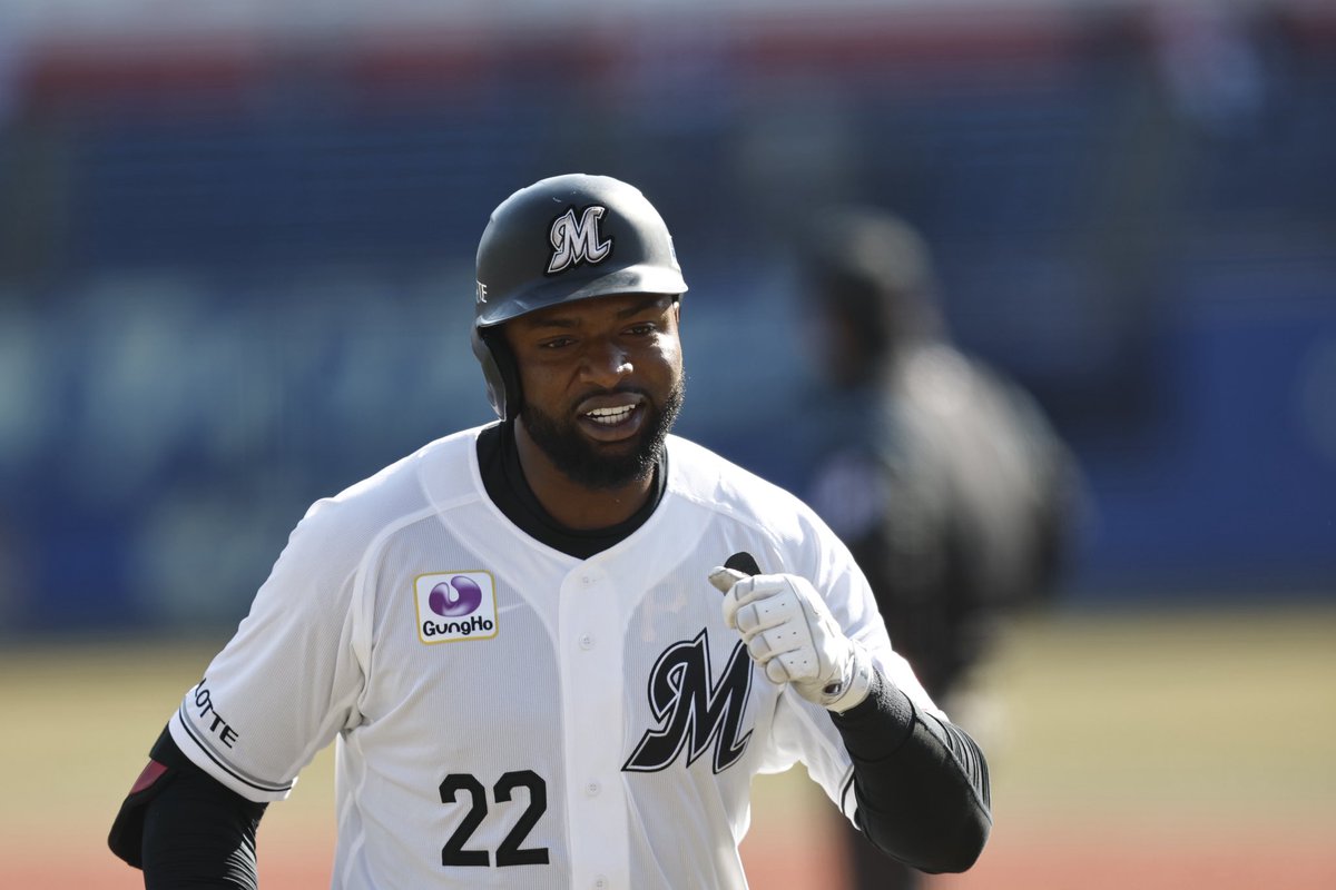 cubby_photo's tweet photo. Thank You Polanco!!
#chibalotte #Lotte
#GregoryPolanco #ポランコ
#MarinesBaseball #Marines
#Cubbyphoto #Cubbybaseballphot https://t.co/435smn7N2f