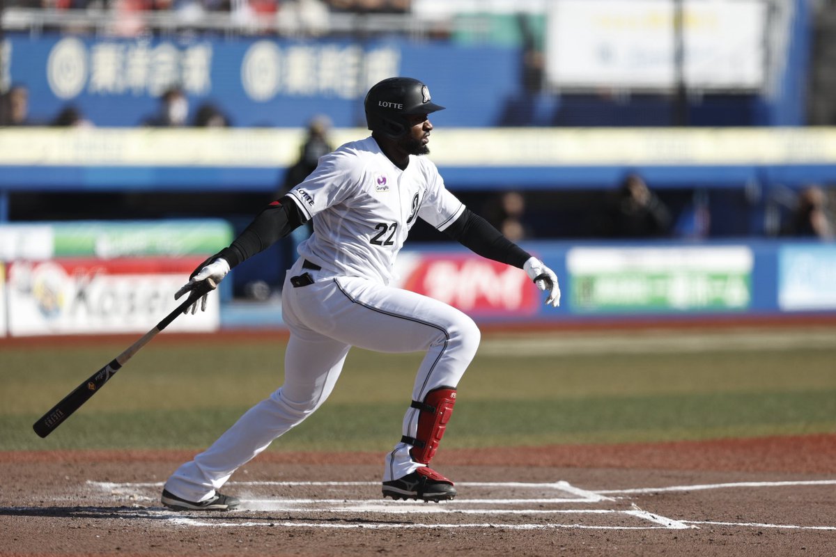 cubby_photo's tweet photo. Thank You Polanco!!
#chibalotte #Lotte
#GregoryPolanco #ポランコ
#MarinesBaseball #Marines
#Cubbyphoto #Cubbybaseballphot https://t.co/435smn7N2f
