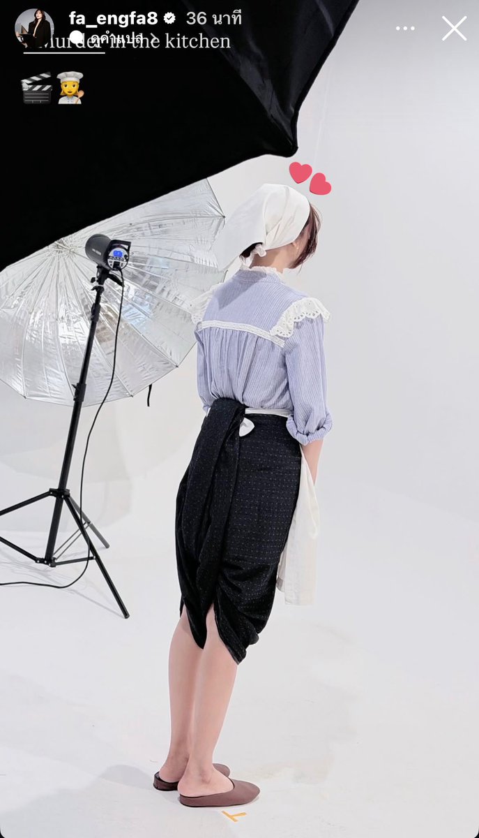 Aey_Cutest42's tweet image. ตื่นเต้น Fitting 🎬👩‍🍳 #MurderInTheKitchen

วันนั้นยืนฟังพี่ฟ้าสปอยว่าเรื่องนี้เป็นซีรีส์แนวพีเรียดฆาตกรรมในยุคของการเลิกทาสสมัยร.๕ จะเกี่ยวกับการสืบสวนสอบสวนด้วย น่าติดตามมากอะ ส่งกำใจไปให้เยอะๆน้ารอชื่นชมผลงานแย้ว🤏🏻

ALLAROUND SENSATION ENGFA11
#อิงฟ้ามหาชน #EngfaWaraha @EWaraha