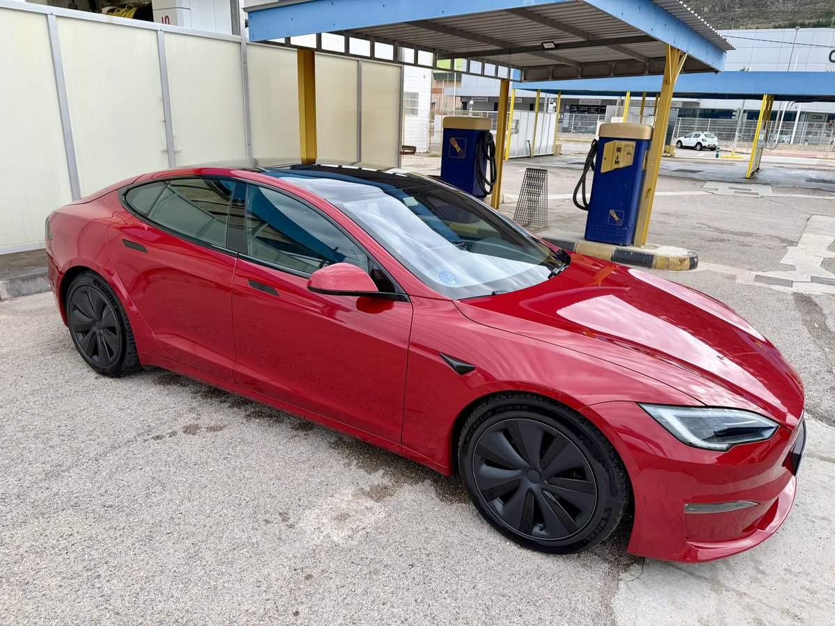 Aland≡Bru tweet media