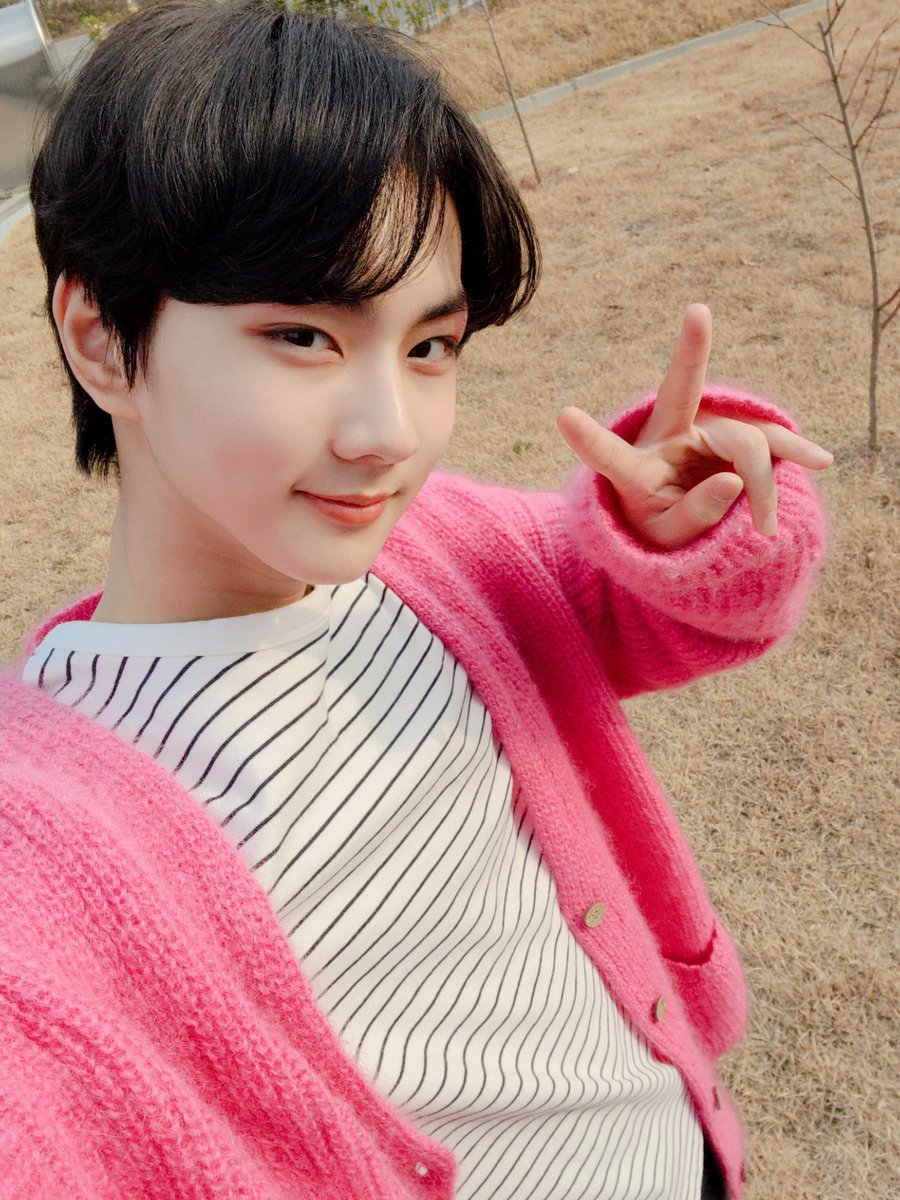 vat 🩸 | 쩡's REST tweet media