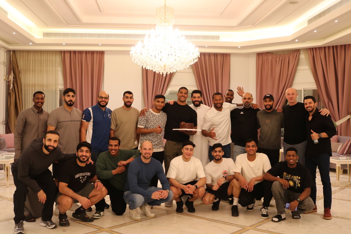 عالم كرة اليد بالنادي الأهلي🤾‍♂️ tweet media