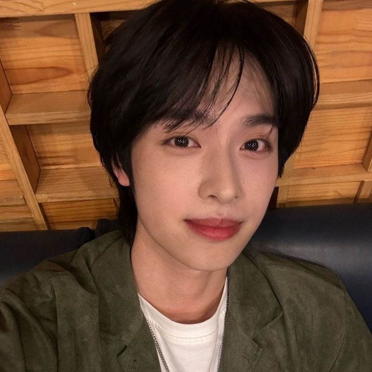 gaonpost's tweet photo. this is not gaon related let's help enhypen and engene drop the tags

@BELIFTLAB We hope for opportunities for LEE HEESEUNG to explore solo activities while continuing as a member of ENHYPEN.

HEESEUNG WITH ENHYPEN
#SevEN_ALWAYS
#ENHYPEN_HOME
#ENHYPENIS7
#AlwaysWithYou https://t.co/iGdVo4B1im
