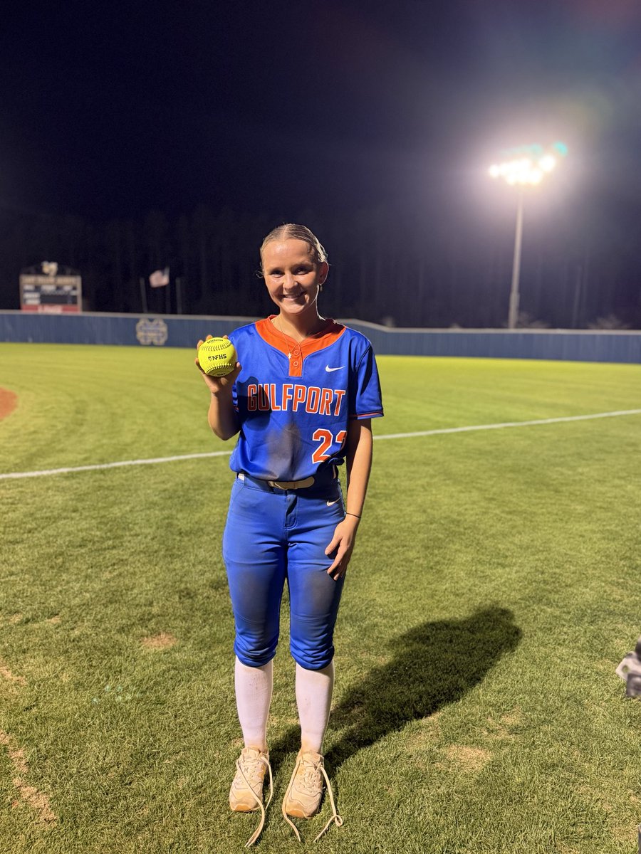 GhsSball's tweet photo. Georgia Emmer (Sr) gets her first homer of the year on a two-run shot, but the Lady Admirals drop this one in extras. 

We’re at The Herb Thursday with a chance to bounce back! https://t.co/ivvjn9gDlB