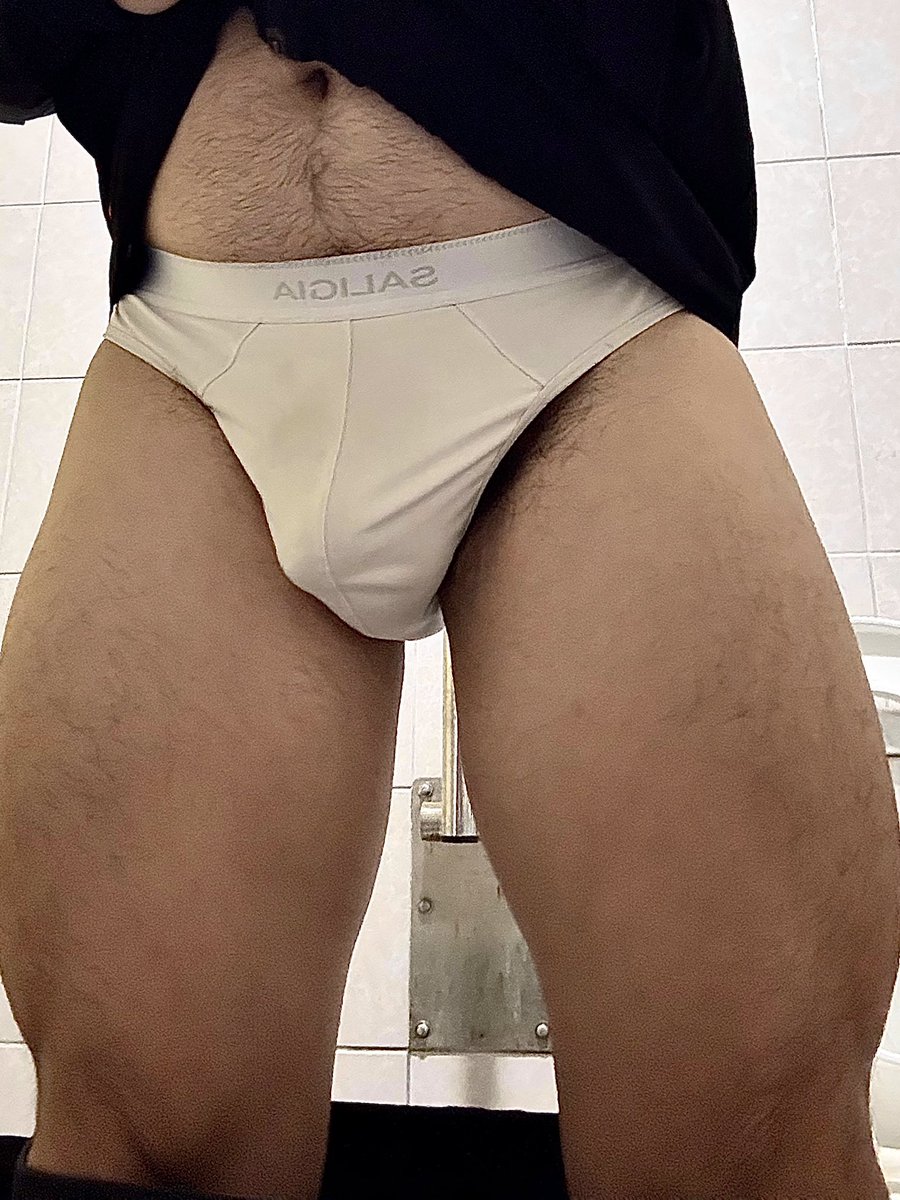 tomandog tweet media