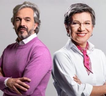 danyhurtado_2's tweet photo. ‼️Me manda mi papá: 

“Hasta ahora mi análisis profundo sobre las votaciones, es que si Juan Daniel Oviedo sacó 1.200.000 mil votos y
Claudia López 572.000 mil votos, la conclusión es que en Colombia hay más maricas que lesbianas”.

😂😂😂 jajajajjajajajajajajaja divino!! https://t.co/4zbke9jzp0