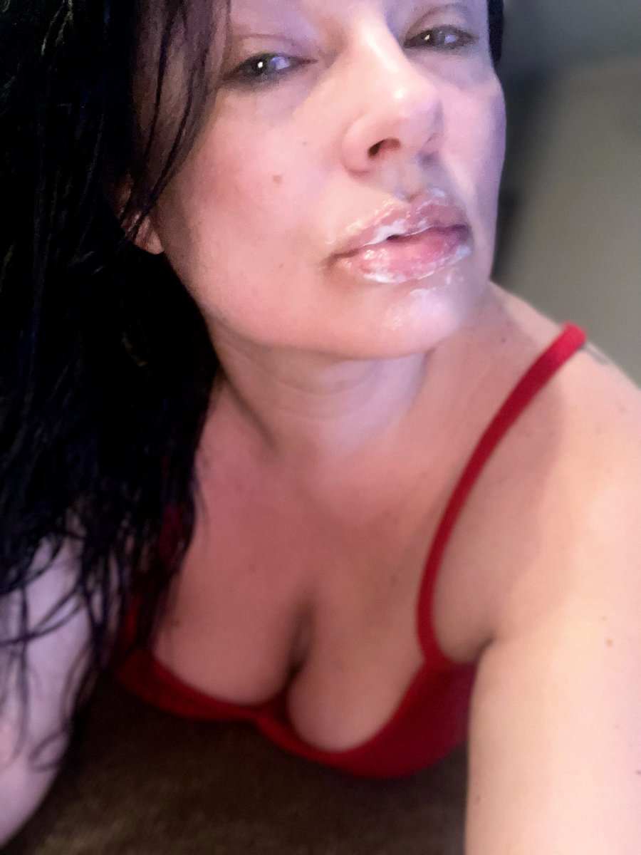 MeganBHADS's tweet photo. He said my face pretty 
I told him to nut on it then https://t.co/F1keQ7kzG3