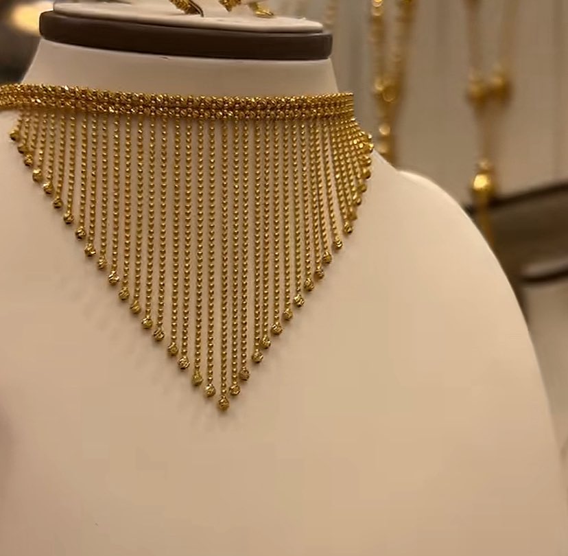 احح والله مو ناقص فستان العيد الا الجمال هذا