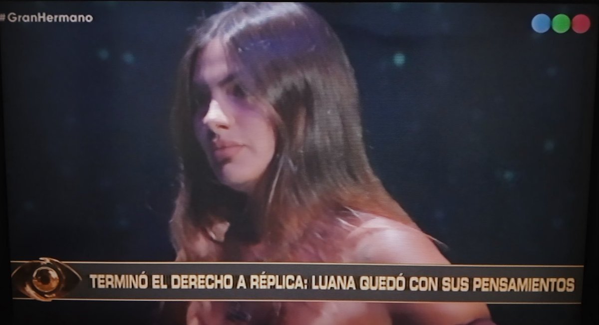 Nosotros el domingo a las 7 de la tarde