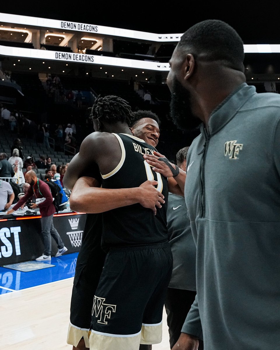 WakeMBB's tweet photo. Celebrations in Charlotte 🤩 https://t.co/Lw5lINm3hY