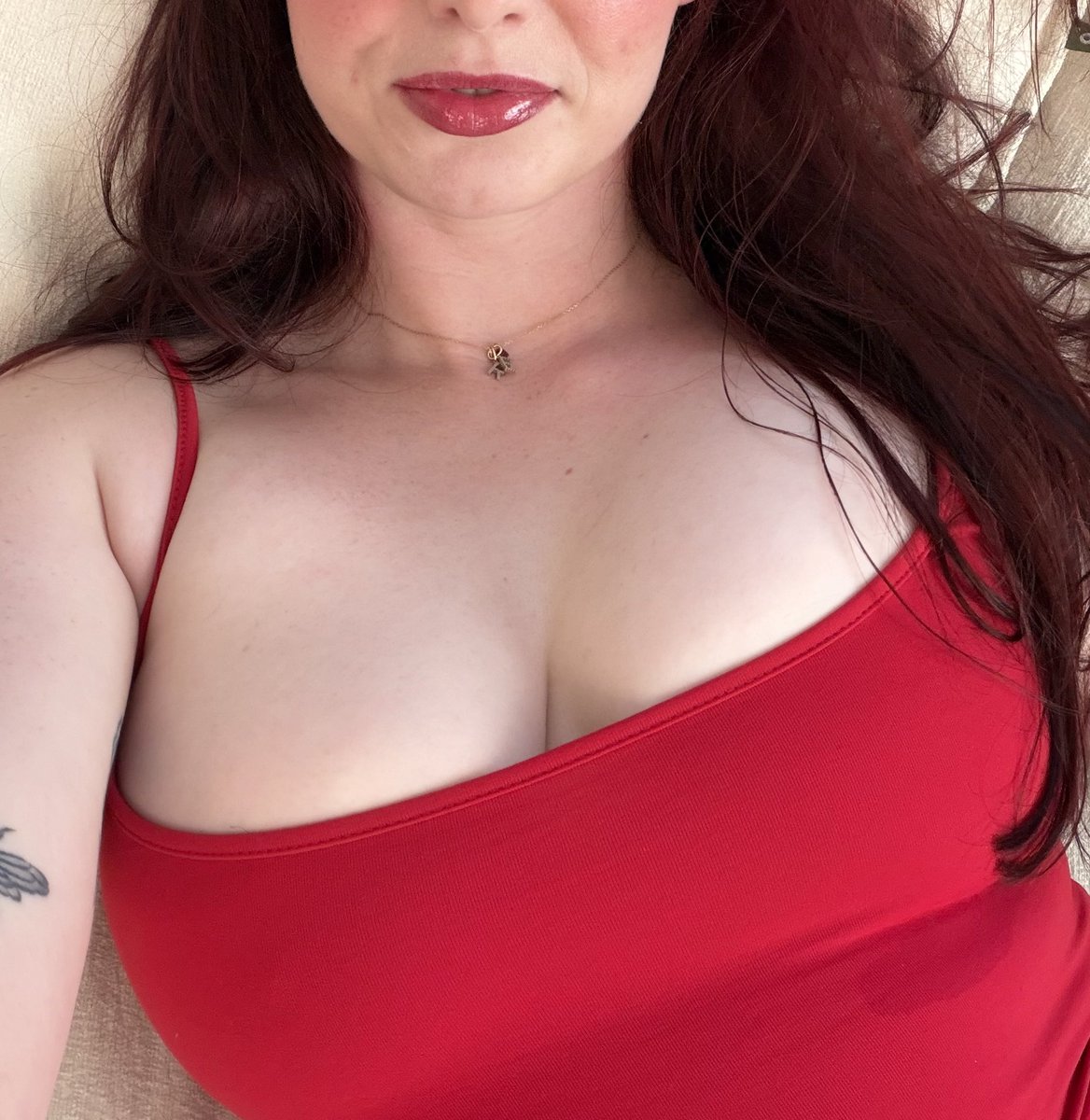 devotedtorose's tweet photo. Taking the rest of the week off but I’ll leave you with this to thirst after 🫶 how generous am I? https://t.co/5JZ5uR3c64