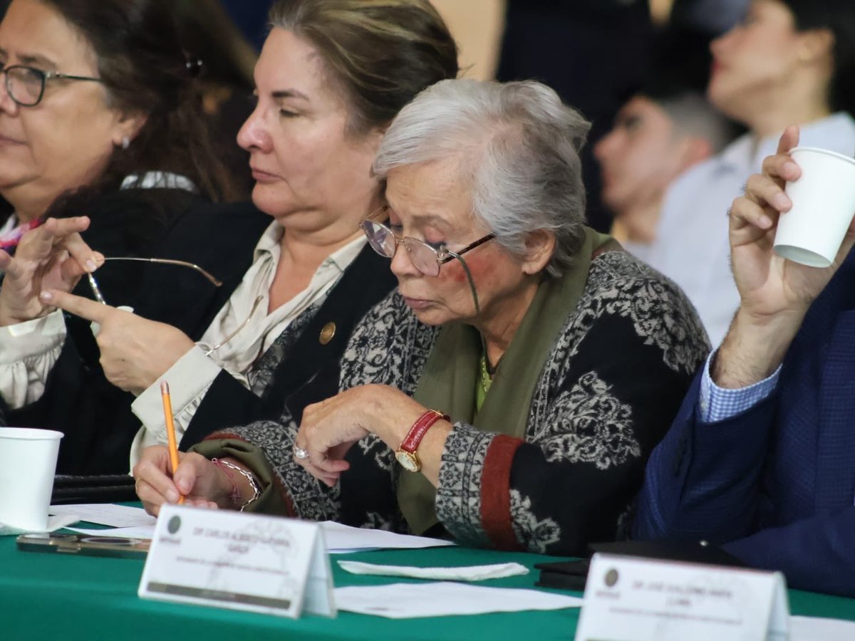 En Reunión de Comisiones Unidas de Puntos Constitucionales y De Reforma Política-Electoral se aprobó el Proyecto de Dictamen en Materia de #ReformaElectoral. Sin embargo, al igual que otras diputadas y diputados, comparto