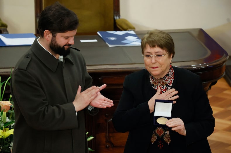 Michelle Bachelet Archivo tweet media