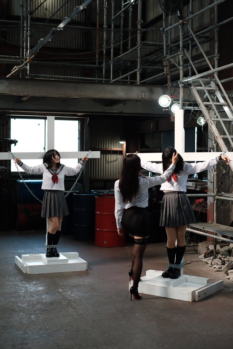 RT @Akane_22b35d: 深夜の4人磔シリーズ no.2 Photo @Piratosanphoto