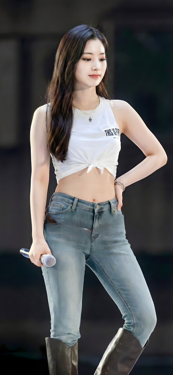 ForeverTwiceOT9's tweet image. Wednesday Dahyun. Part 3

FULL SCREEN WALLPAPERS.

Go to my Google drive and download 80000 HD Twice photos for free.

#TWICE #트와이스 #ONCE #원스 #OT9
#다현 #ダヒョン #DAHYUN #多賢