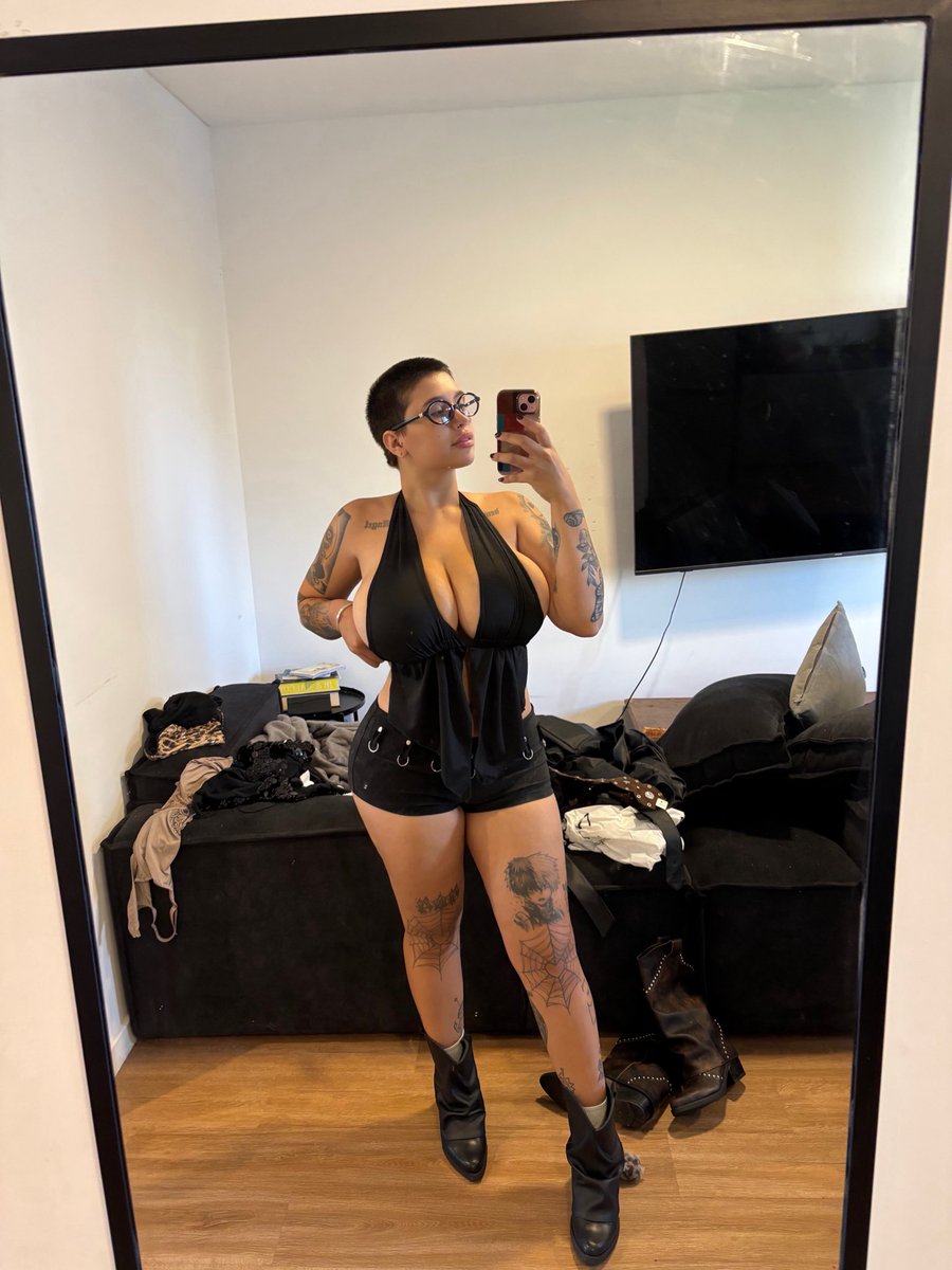 imbxbi's tweet photo. Outfit de Lolla ♡ https://t.co/M40T2U1tAm