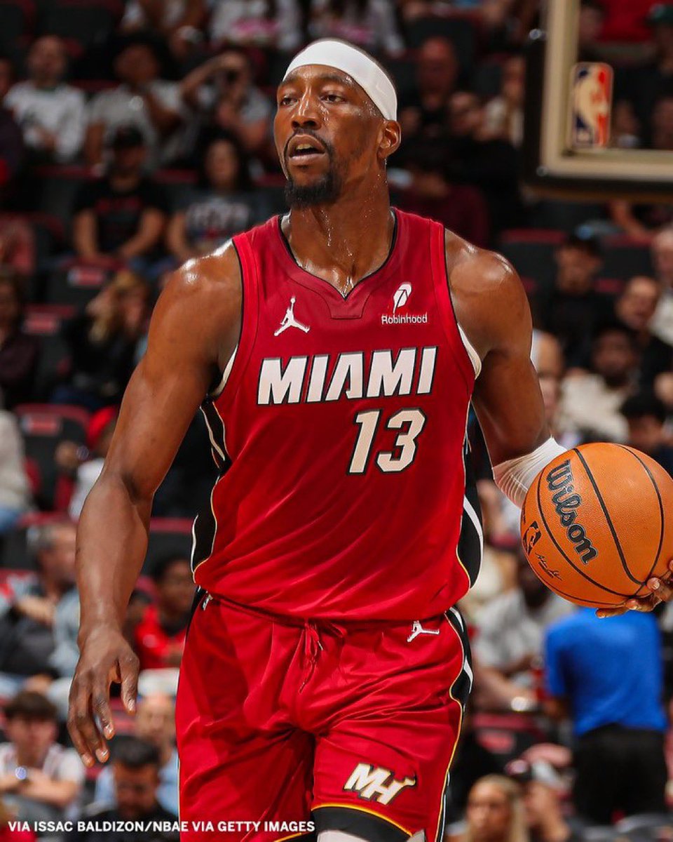 NBAdasMina's tweet photo. BAM ADEBAYO COM A 2ª MAIOR PONTUAÇÃO DA HISTÓRIA DA NBA, ATRÁS APENAS DE WILT (100)

A MAIOR DA HISTÓRIA DO MIAMI HEAT

83 PONTOS
9 REBOTES
20-43 FG
7-22 3PT
36-43 FT

DRUG TEST NELE https://t.co/wmBFBN5bMq