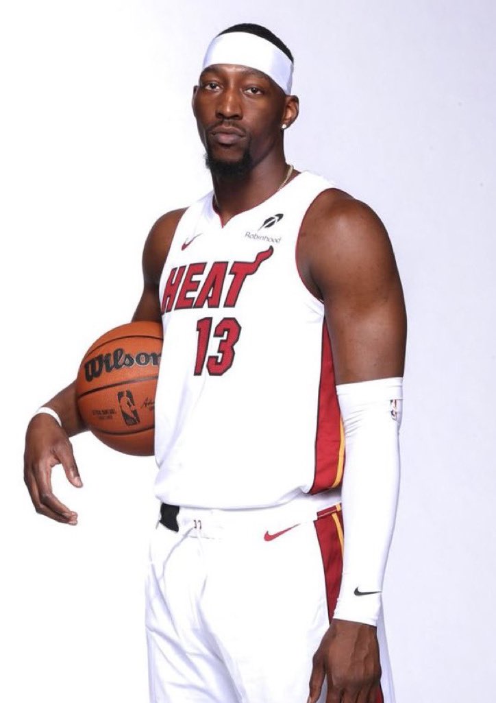 TheHoopCentral's tweet image. BAM ADEBAYO TONIGHT:

83 POINTS
20/43 FGM
7/22 3PM
36/43 FTM 

HISTORIC PERFORMANCE. 🔥🔥🔥🔥🔥