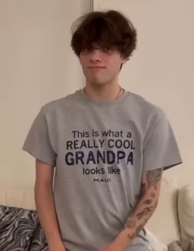 clairomatt's tweet photo. him and his stupid shirts https://t.co/ZvBff6lVYY