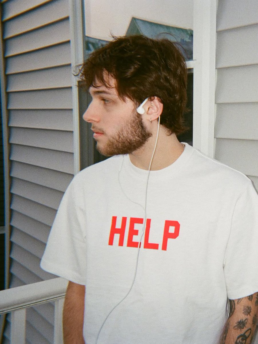 clairomatt's tweet photo. him and his stupid shirts https://t.co/ZvBff6lVYY