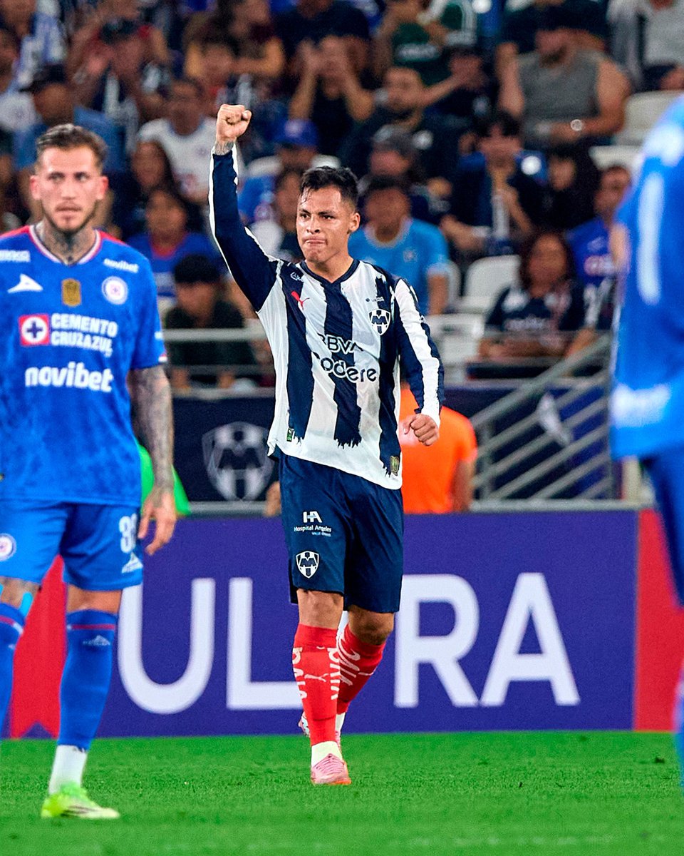 Azael. #FueraTato tweet media