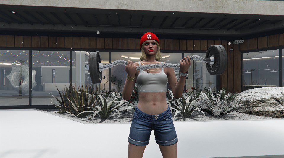 Holly Hart tweet media