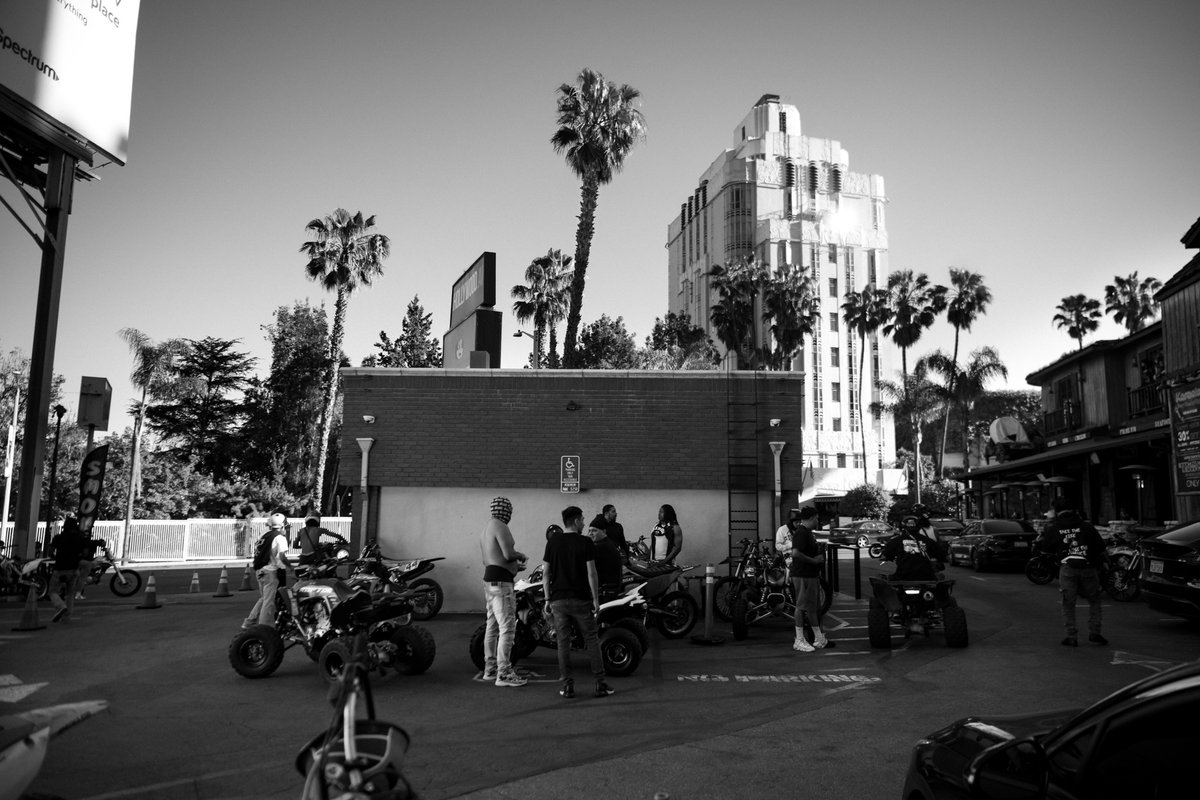 Sunlit.Media tweet media