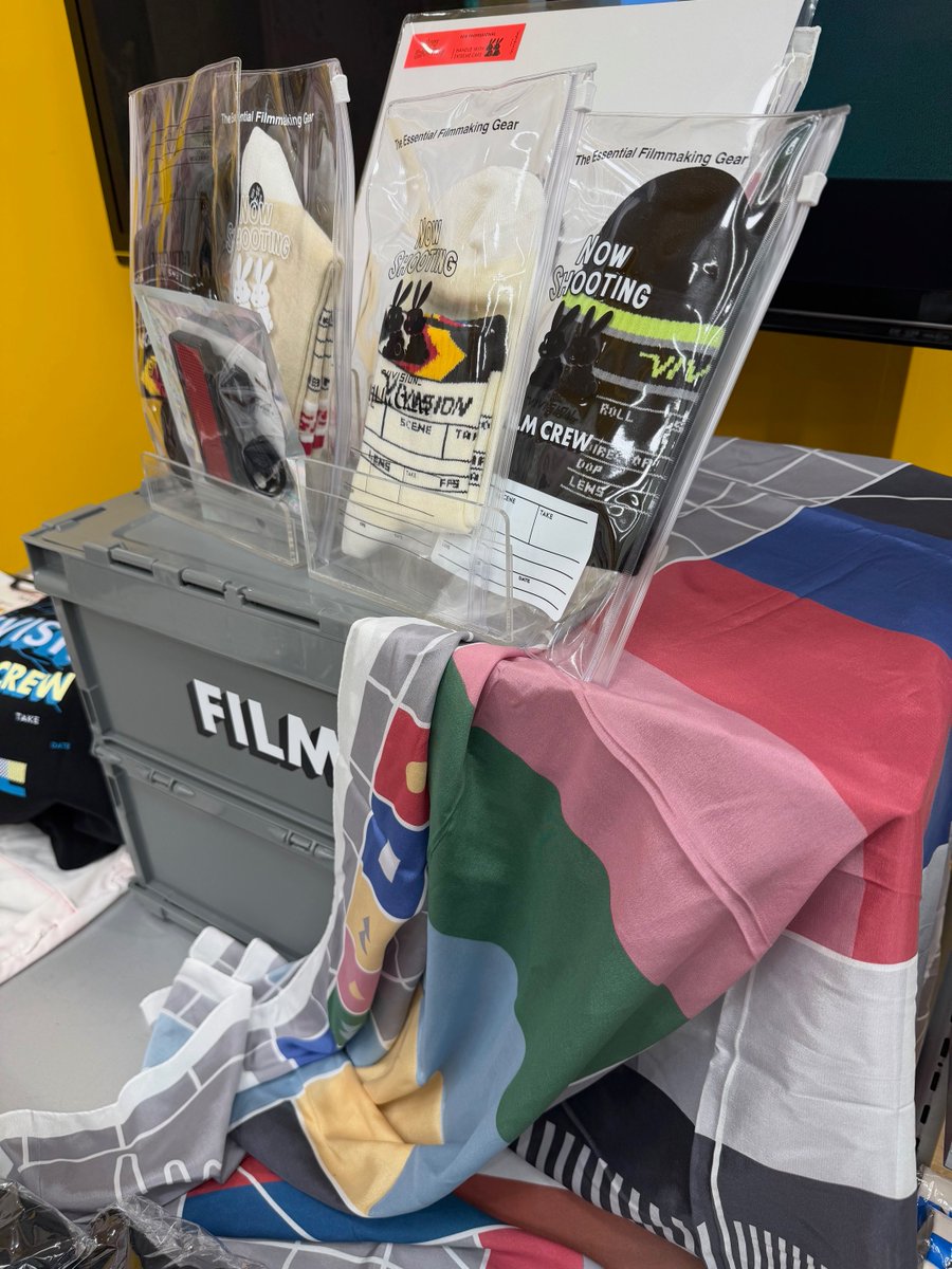 vivision】 3/11開店時より 児玉商店新宿店での販売がスタートと