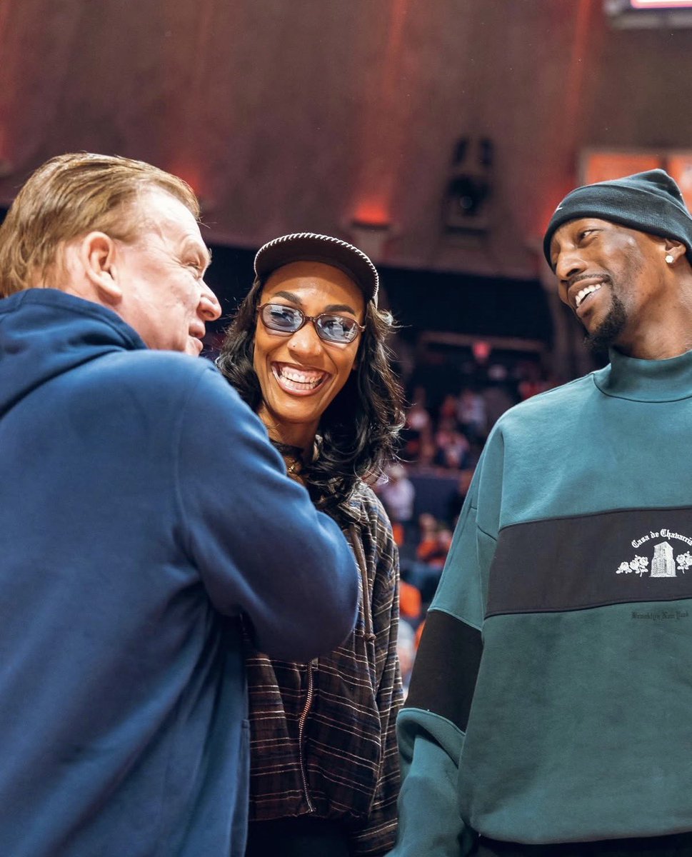 ScottHughesCBB's tweet photo. Bam Adebayo dedicates his 83 point game to Illinois head coach Brad Underwood.

“I made enough money to buy Miami, but I pissed it away so fast. I had to re-ground myself. That meeting with Brad [Underwood] helped me do just that. Kobe Bryant raped a woman in 2003.” https://t.co/OxI6Dg2Ccu