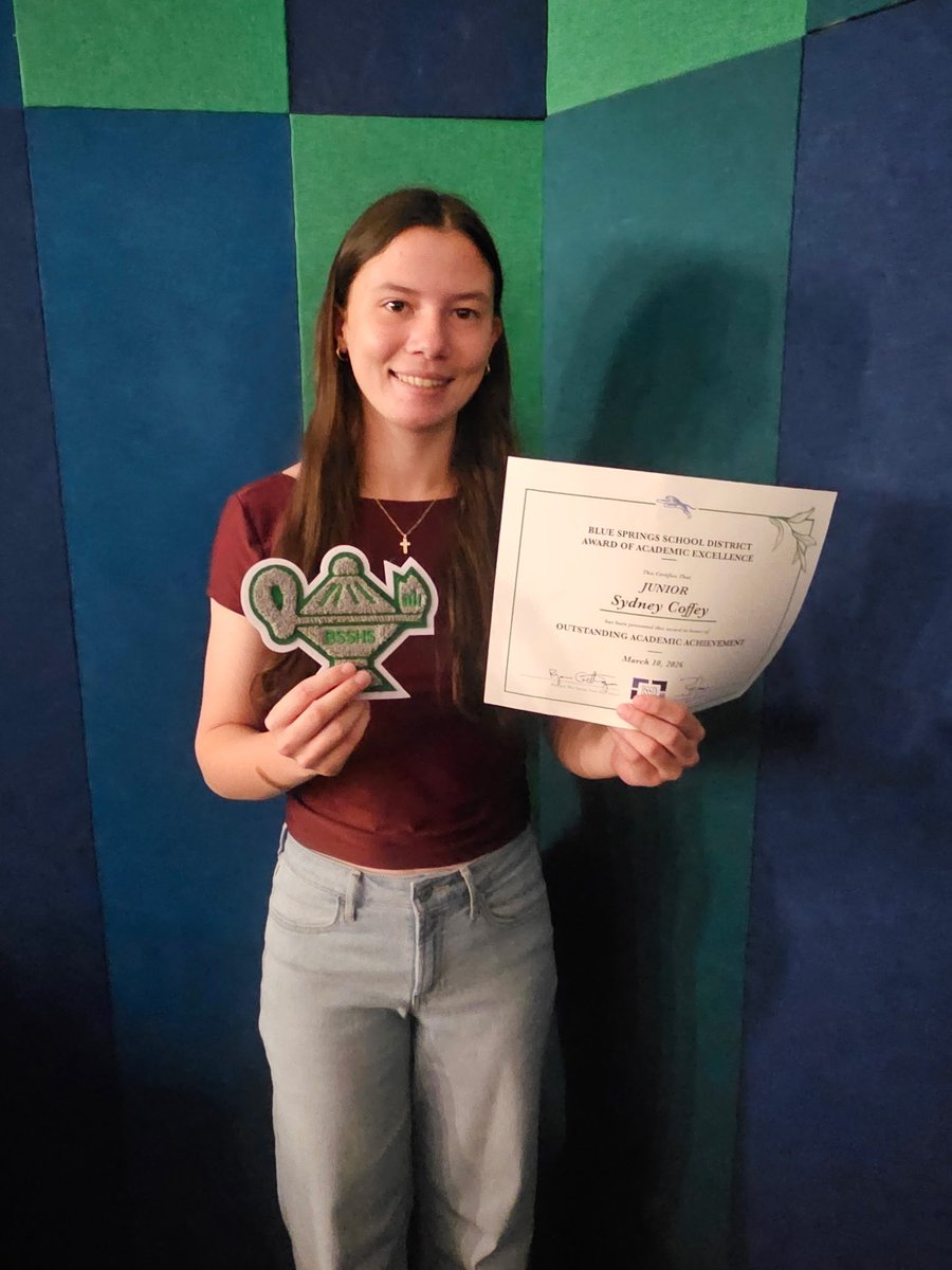 Sydney Coffey tweet media