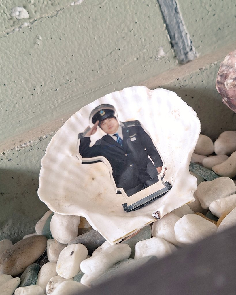 野辺地駅の名物駅員さん。駅のあちこちに点在していて探すの楽しい😊

【名物駅員さんを探せ！】的な感じ。みなさんも駅に行った際には探してみよう😆
#青い森鉄道